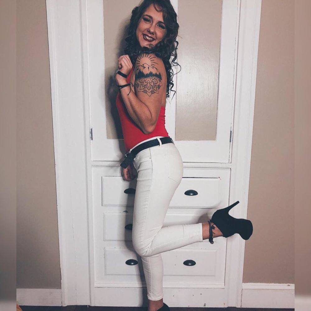 Meet your Posher, Courtney